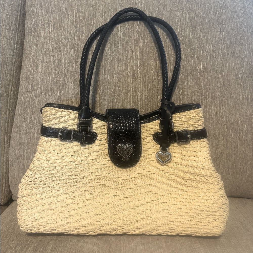 BRIGHTON Raffia handbag. This beautiful bag is in like-new condition.